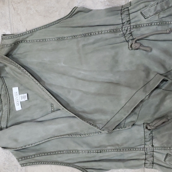 Kenneth Cole Reaction Vest - Picture 6 of 11